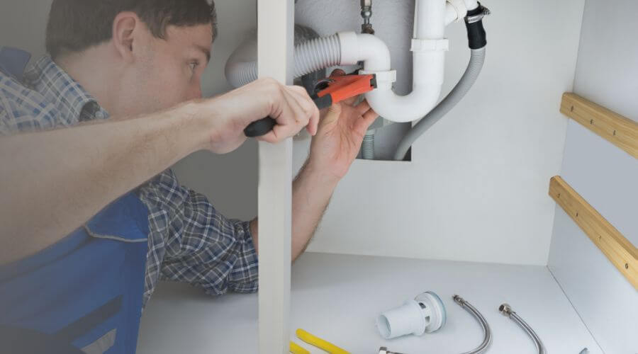 Local water heater installation in Packwaukee, WI